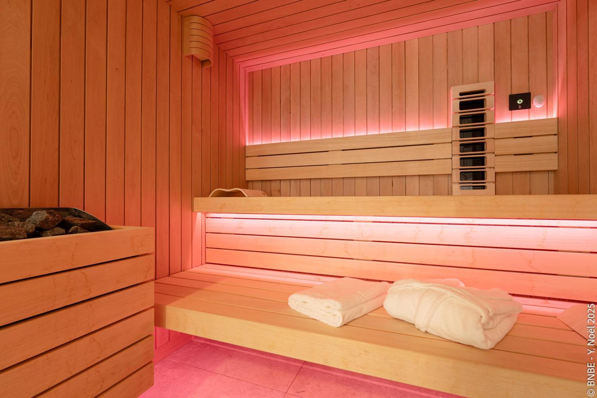 Sous La Houlette, Suites, Piscine Interieure Et Sauna Villers-la-Ville Exterior photo